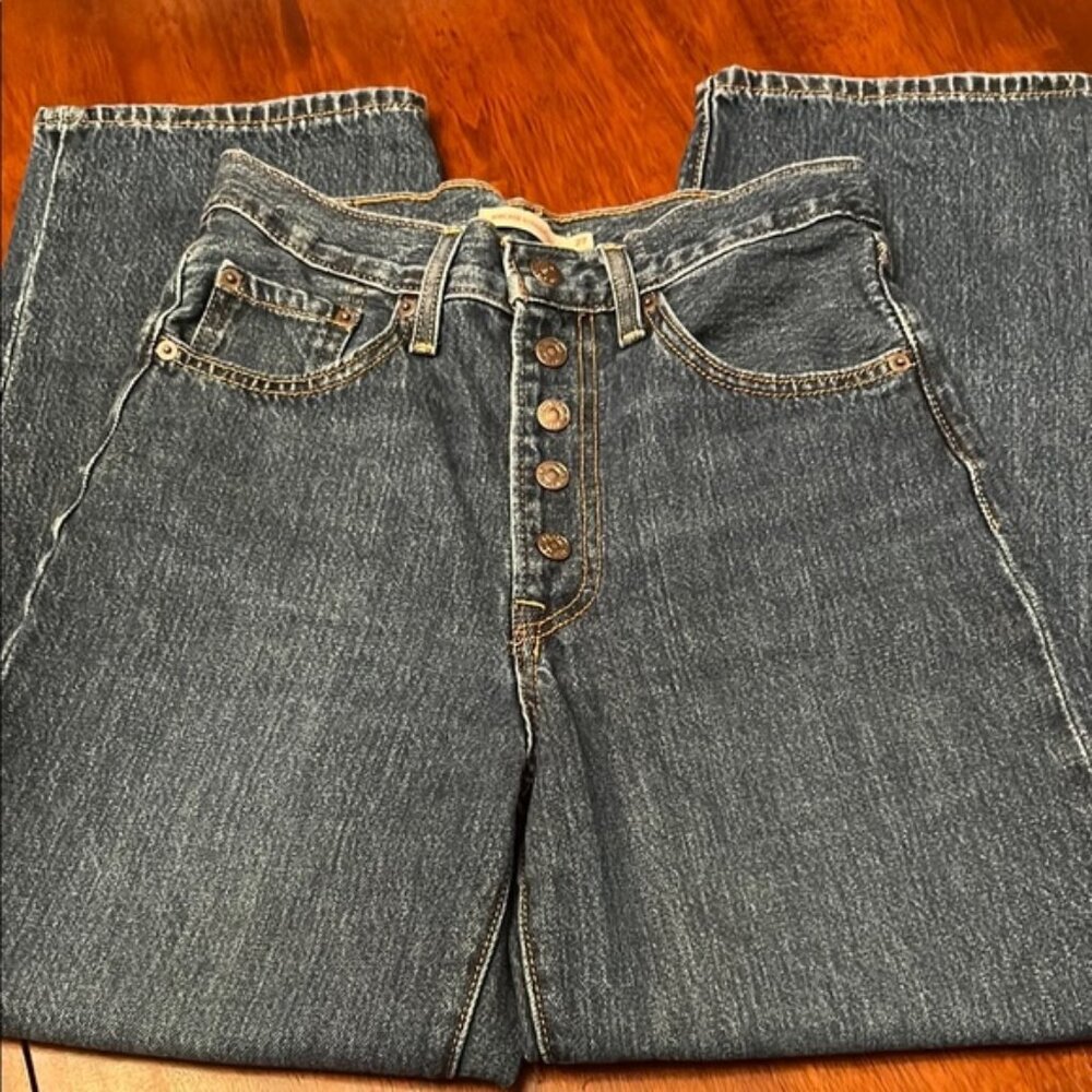 Levi’s Ribcage Straight ankle Button Fly Classic Blue Denim Jeans Size 27